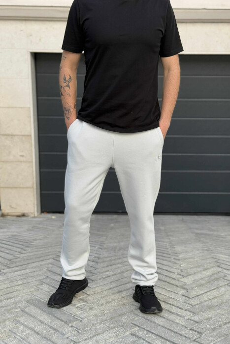 FLUFFY ONE COLOR SIMPLE MEN JOGGERS WHITE-E BARDHE - KLAUDIO FASHION