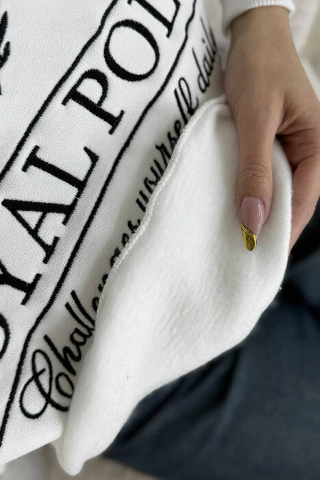 FLUFFY POLO NECK FRONT IMAGE WOMEN SWEATSHIRT WHITE-E BARDHE - 3