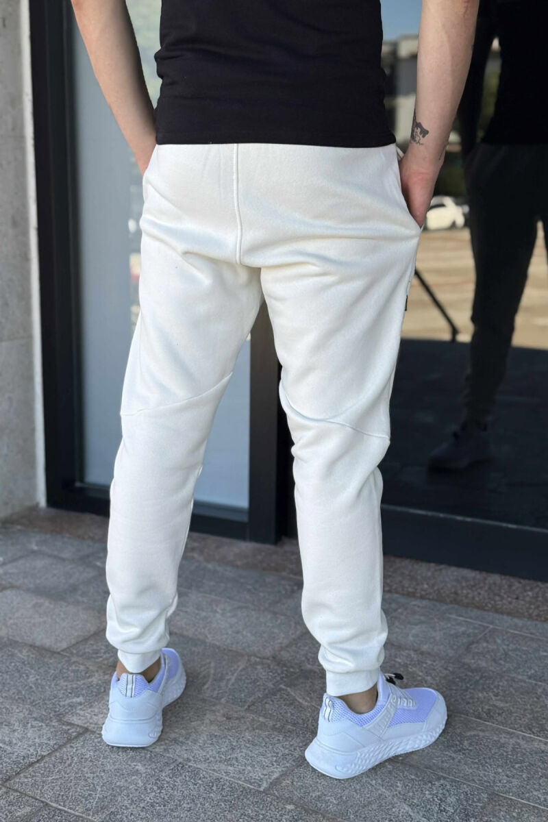 FLUFFY SIMPLE LOGOS DESING MEN JOGGERS CREAM/KREM - 4