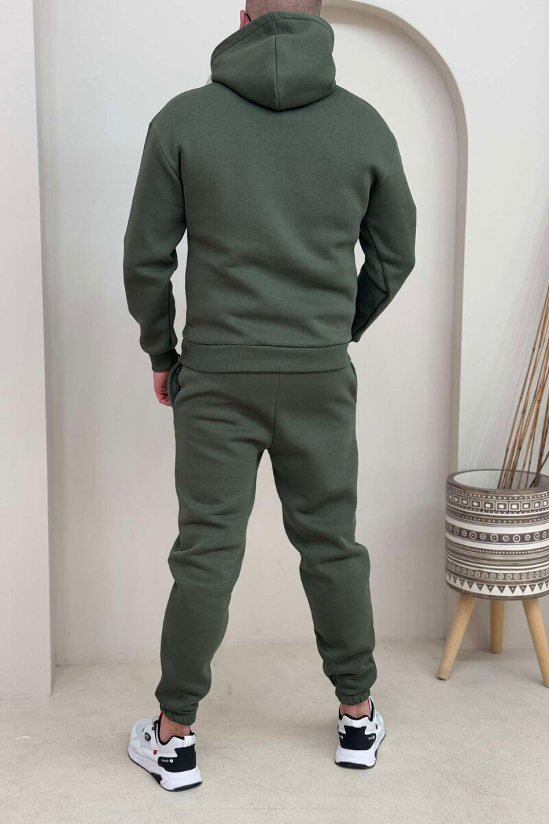 FLUFFY SIMPLE MEN SET IN DARK GREEN COLOR - 2