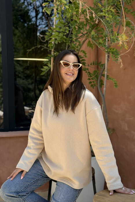 HOODIE E THJESHTË NJË NGJYRËSHE ME PUSH PËR FEMRA NË NGJYRËN BEZHË - KLAUDIO FASHION