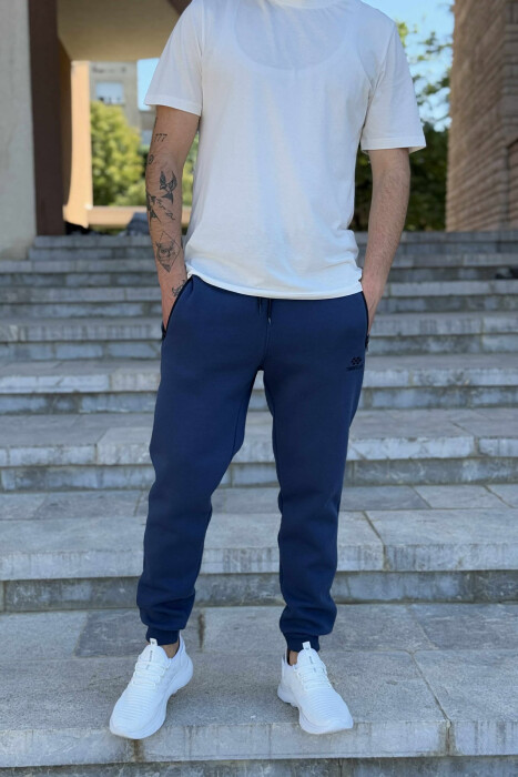 TUTA ME PUSH DHE ME XHEPA ME ZINXHIR PËR MESHKUJ NË NGJYRËN BLU - KLAUDIO FASHION