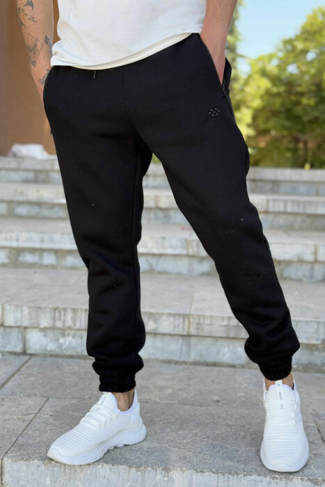 FLUFFY ZIPPER POCKETS ONE COLOR MEN JOGGERS BLACK/ E ZEZE - KLAUDIO FASHION