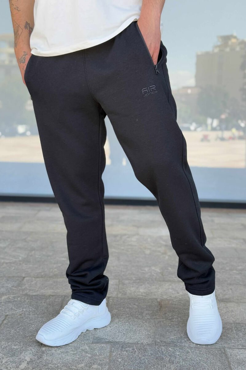 FLUFFY ZIPPER POCKETS SMALL LOGO MEN JOGGERS BLACK/ E ZEZE - 3