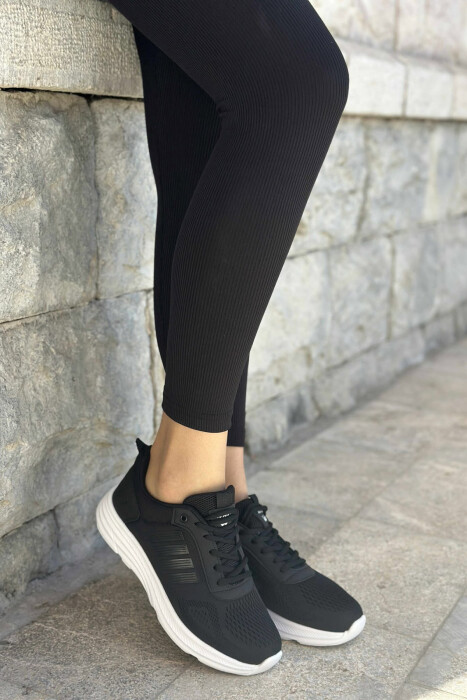 FOUR STRIPES PLATFORM SIMPLE WOMEN SNEAKERS BLACK-WHITE/ZB - 4