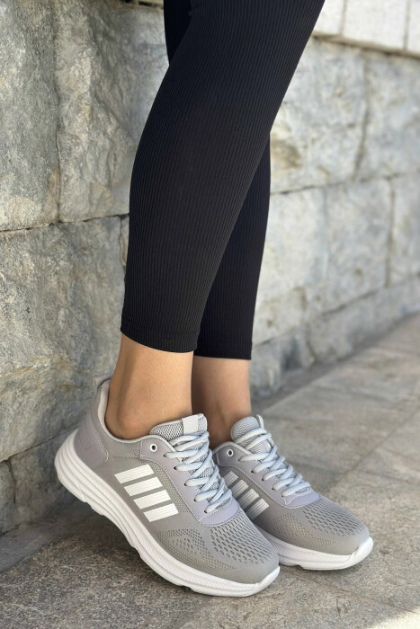 FOUR STRIPES PLATFORM SIMPLE WOMEN SNEAKERS GREY-WHITE/GRBA - KLAUDIO FASHION