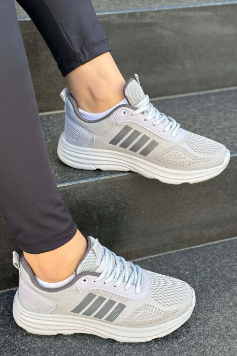 FOUR STRIPES PLATFORM SIMPLE WOMEN SNEAKERS LIGHT GREY/GZ - 2