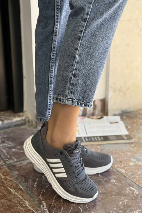 FOUR STRIPES PLATFORM SIMPLE WOMEN SNEAKERS WHITE-DARK GREY/BAGE - 4