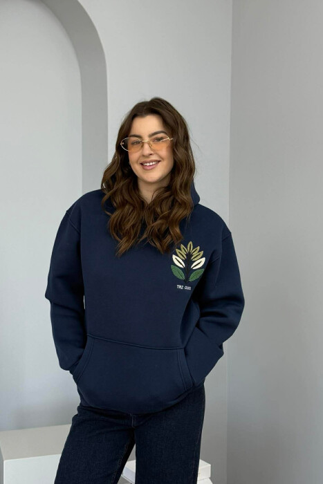 HOODIE ME PUSH DHE ME DIZJAN NE PJESEN PARA & PAS PER FEMRA NE NGJYRE BLU TE ERRET 