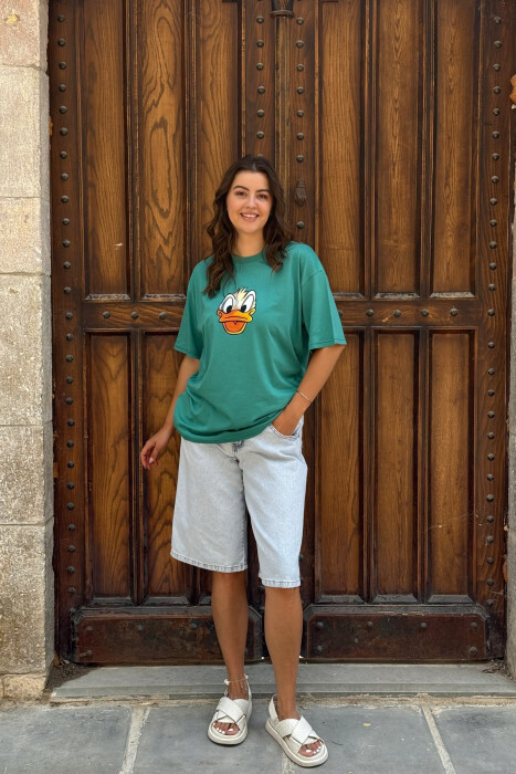 T-SHIRT ME IMAZH PËR FEMRA NË NGJYRËN JESHILE 
