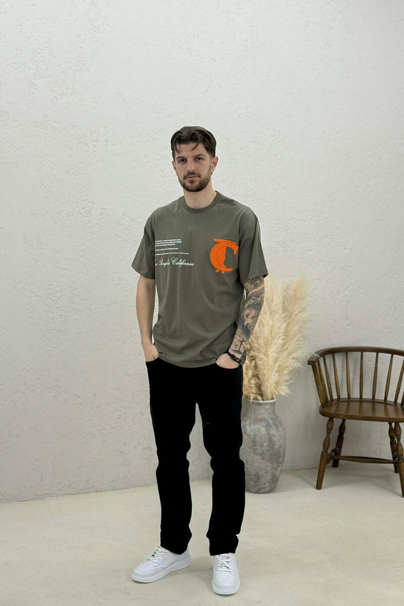 FRONT & BACK WRITTINGS LA ROUND NECK MEN T-SHIRT DARK GREEN/JEE - 2