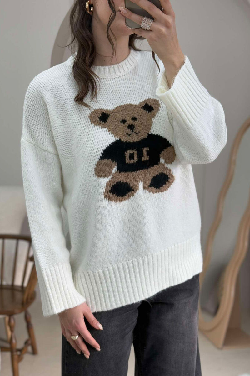 FRONT BEAR IMAGE WOMEN SWEATER WHITE-E BARDHE - 12