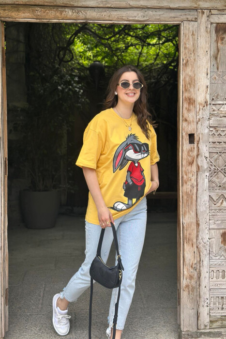 T-SHIRT ME SHKRIME DHE IMAZH PËR FEMRA NË NGJYRËN E VERDHË 