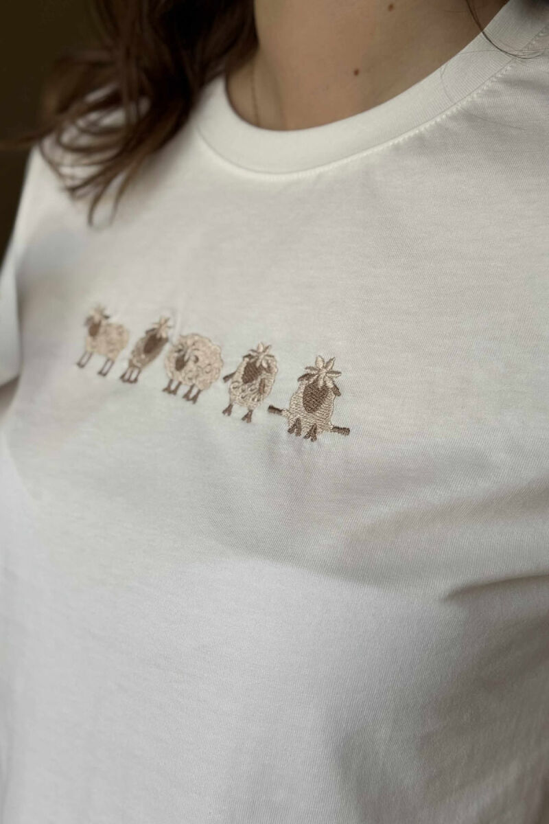 FRONT IMAGE ROUND NECK WOMEN T-SHIRT WHITE-E BARDHE - 4