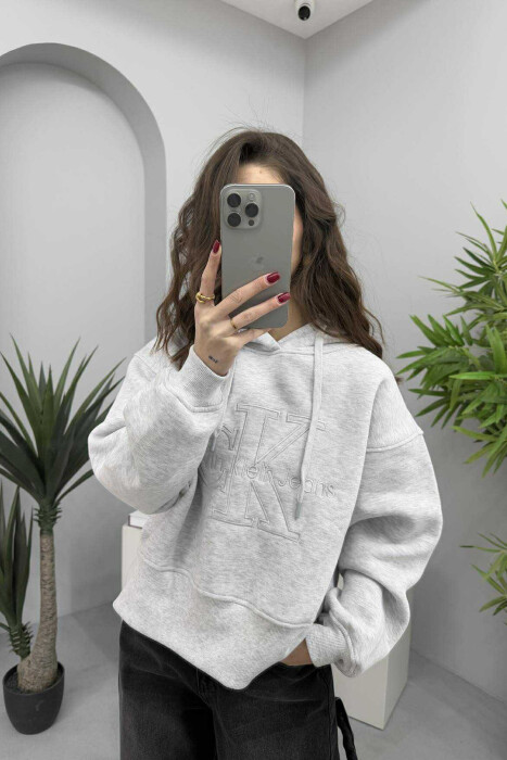 HOODIE ME PUSH PËR FEMRA NË NGJYRËN GRI E ZBARDHUR 