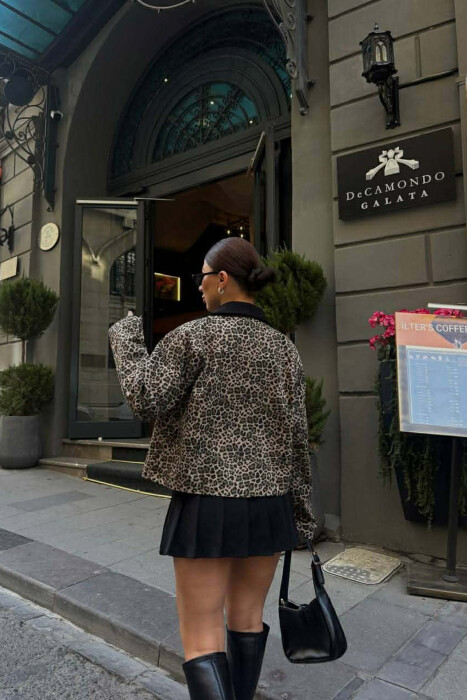 FRONT POCKETS LEO DESIGN WOMEN JACKET LEO/LEOPARD - 4