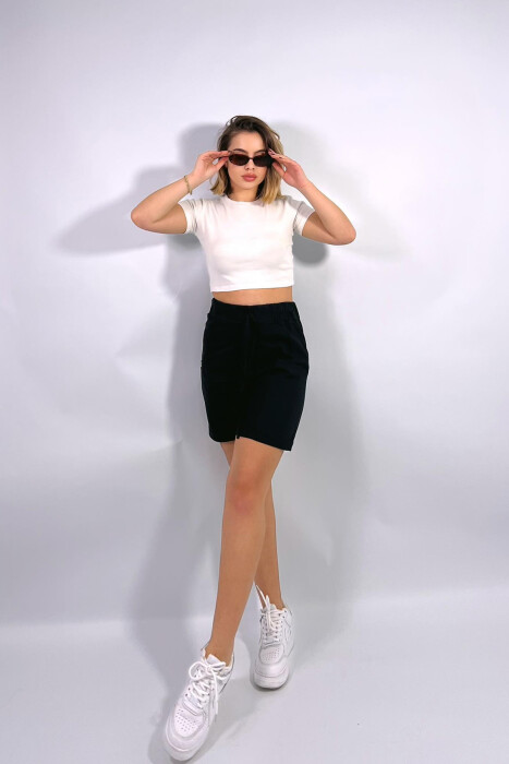 FRONT POCKETS ONE COLOR WOMEN SHORTS BLACK/ E ZEZE - 2