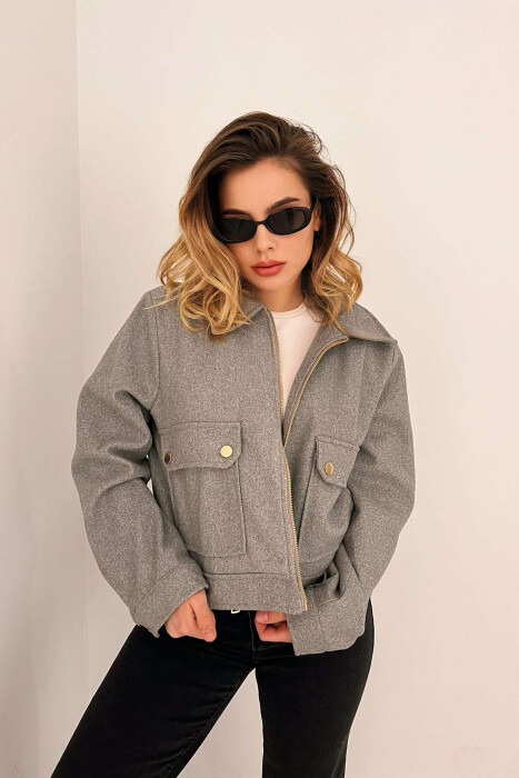 FRONT POCKETS SHORT WOMEN JACKET IN GREY COLOR - 3