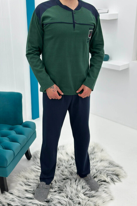 PIZHAME BLUZE ME LOGO TE VOGEL + TUTA PER MESHKUJ NE NGJYRE JESHILE - KLAUDIO FASHION