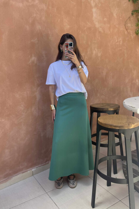 FUND I GJATË NJË NGJYRËSH PËR FEMRA NË NGJYRËN JESHILE - 2