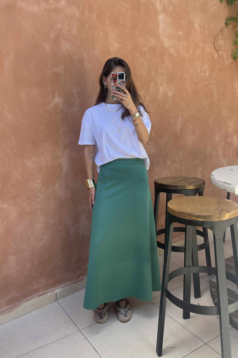 FUND I GJATË NJË NGJYRËSH PËR FEMRA NË NGJYRËN JESHILE - 2