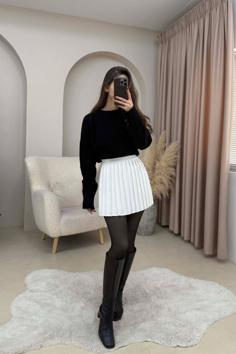 FUNDPANTALLONE NJE NGJYRESHE TENIS PER FEMRA NE NGJYRE TE BARDHE - 4