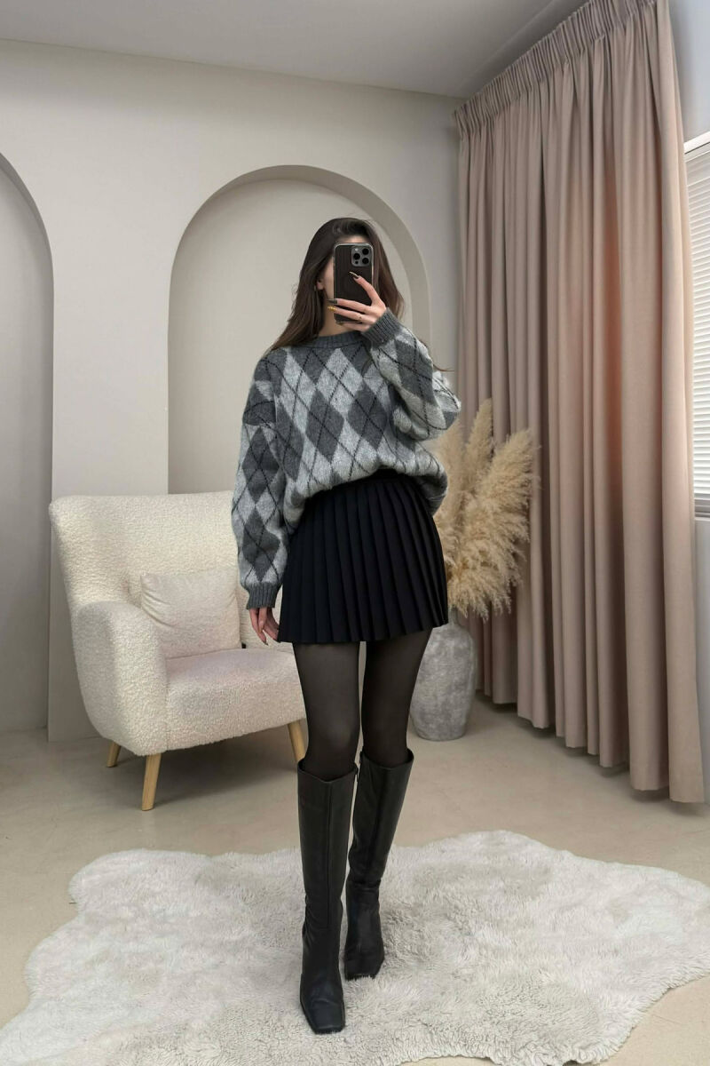 FUNDPANTALLONE NJE NGJYRESHE TENIS PER FEMRA NE NGJYRE TE ZEZE - 2