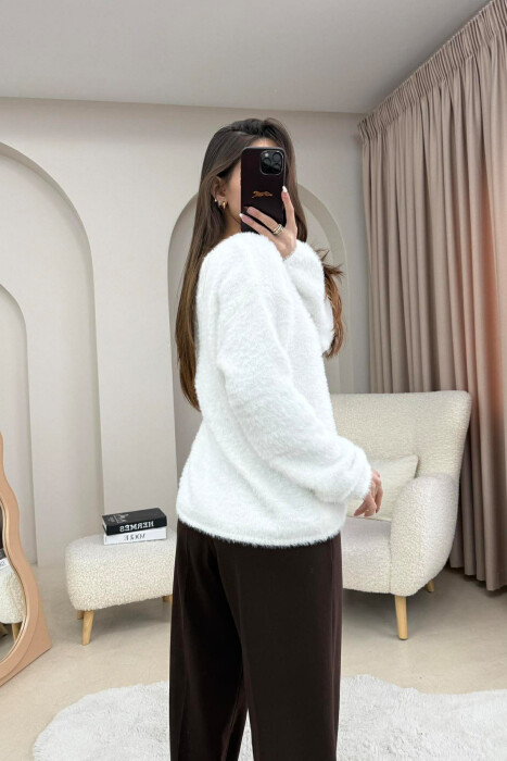 FUR DETAILED SOFT WOMAN SWEATER WHITE-E BARDHE - 3