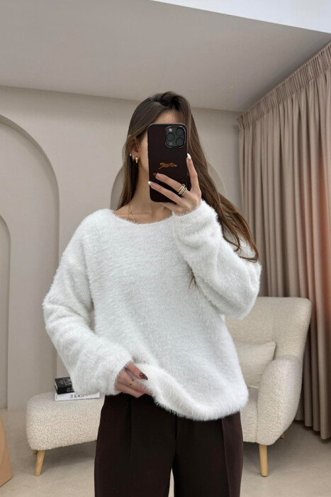 FUR DETAILED SOFT WOMAN SWEATER WHITE-E BARDHE - 4