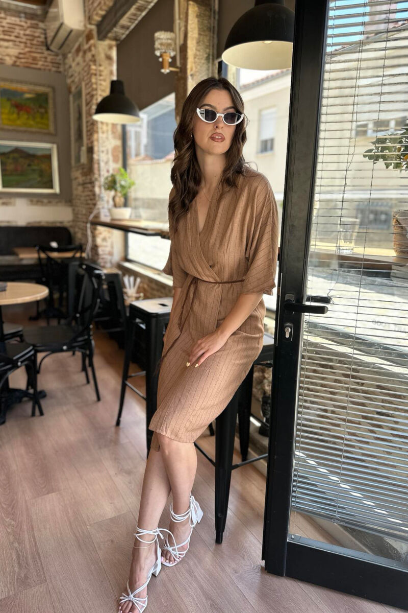 FUSTAN LINO ME VIJA PËR FEMRA NË NGJYRËN KAFE - 2