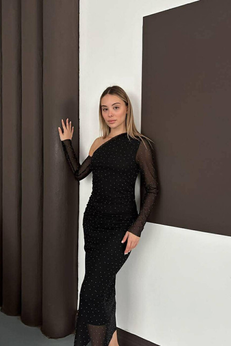 FUSTAN ME DETAJE GURESH DHE NJE SUP TE ZBULUAR PER FEMRA NE NGJYRE TE ZEZE - 3