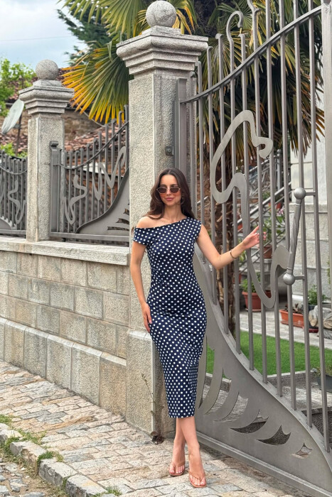 FUSTAN ME DIZAJN POLKA DOTS PER FEMRA NE NGJYRE BLU - 5