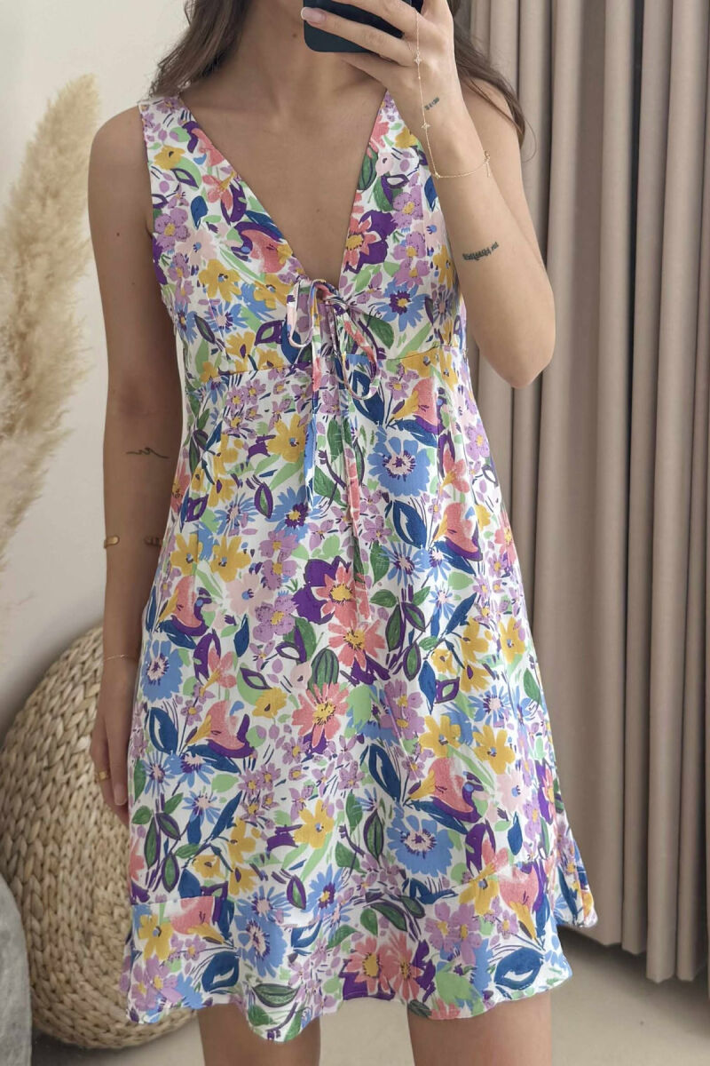 FUSTAN PËR FEMRA ME LULE NGJYRË ROZË - 3