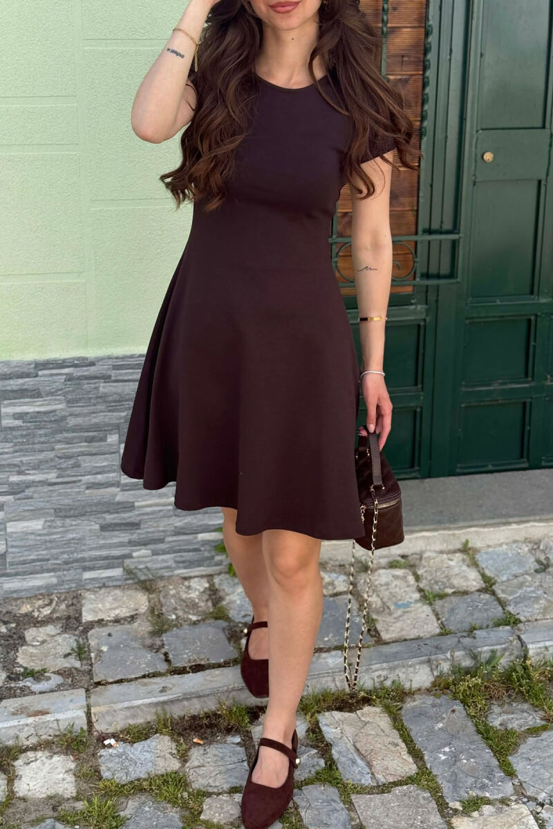 FUSTAN ME MENGE TE SHKURTRA PER FEMRA NE NGJYRE KAFE TE ERRET - 3