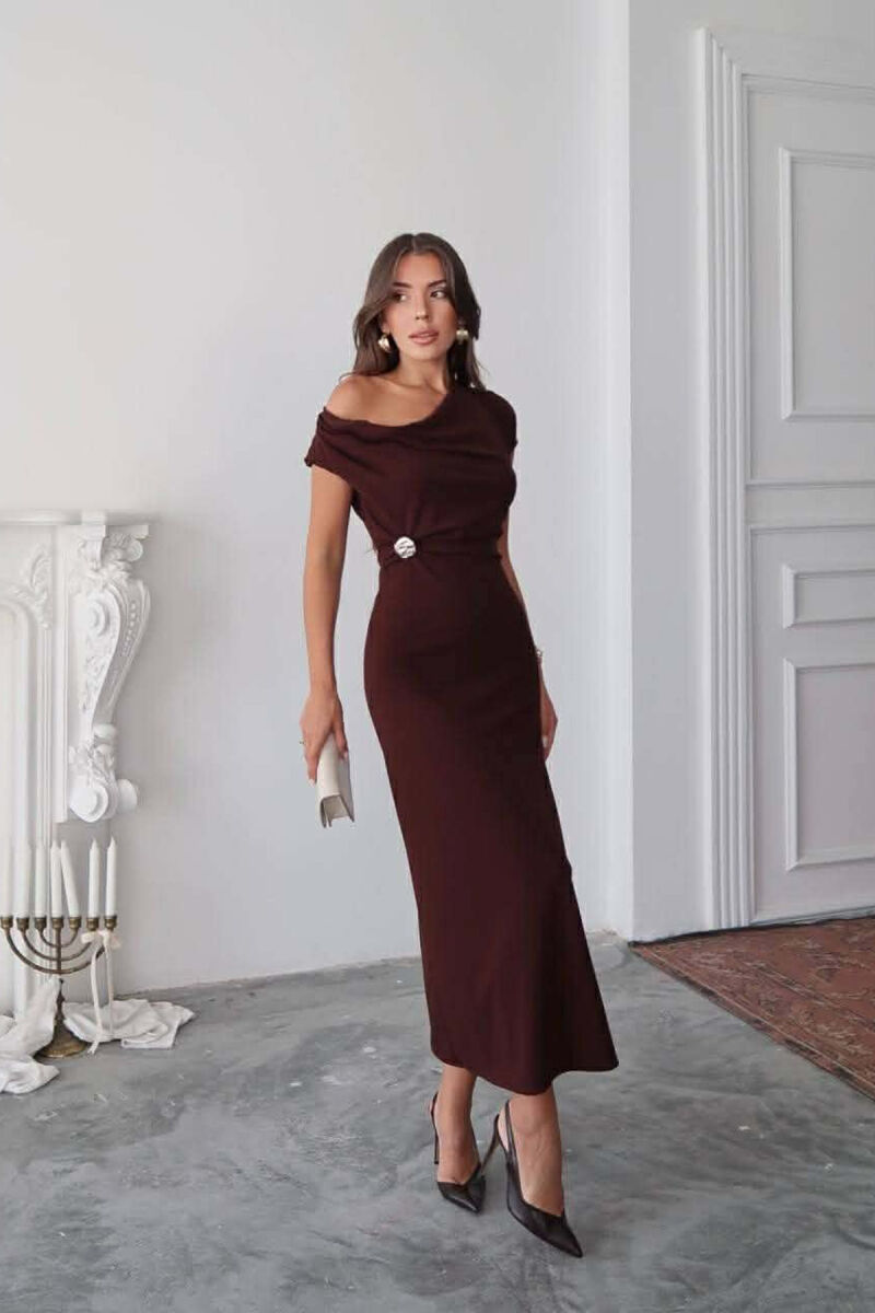 FUSTAN NJE NGJYRESH PA MENGE ME DETAJIN E BUTONAVE GOLD PER FEMRA NE NGJYRE KAFE TE ERRET - 4