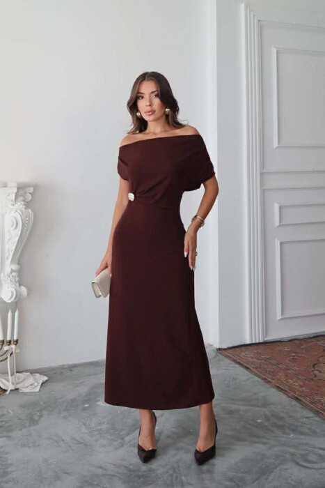 FUSTAN NJE NGJYRESH PA MENGE ME DETAJIN E BUTONAVE GOLD PER FEMRA NE NGJYRE KAFE TE ERRET - 6