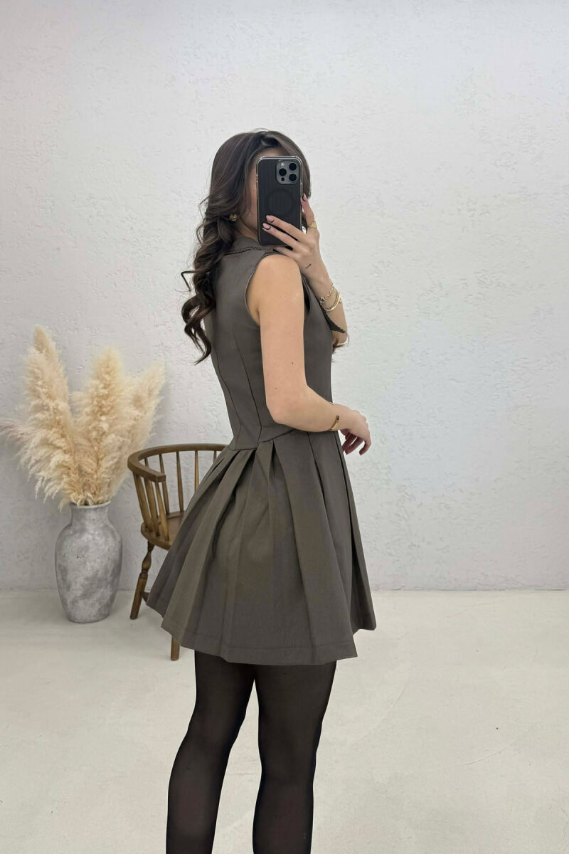 FUSTAN PER FEMRA NE NGJYRE JESHILE - 4