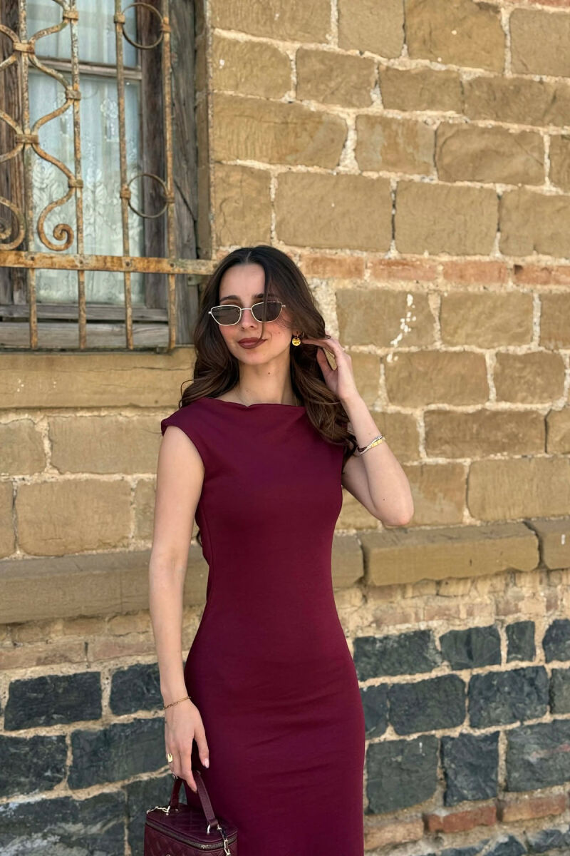 FUSTAN PER FEMRA NE NGJYRE VISHNJE - 2