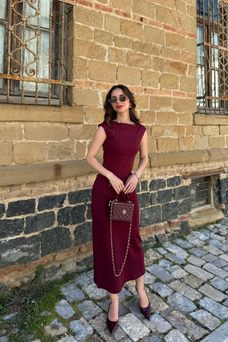 FUSTAN PER FEMRA NE NGJYRE VISHNJE - 4