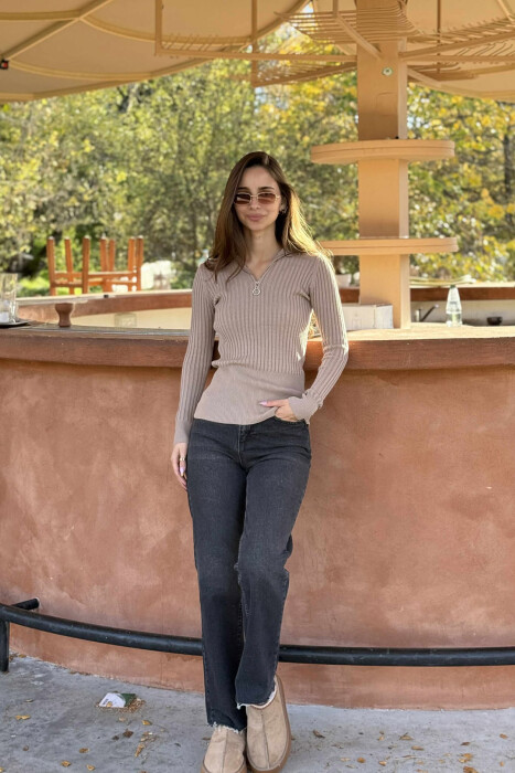 GJYSËM GOLF PËR FEMRA ME ZINXHIR NË NGJYRË KAFE - KLAUDIO FASHION