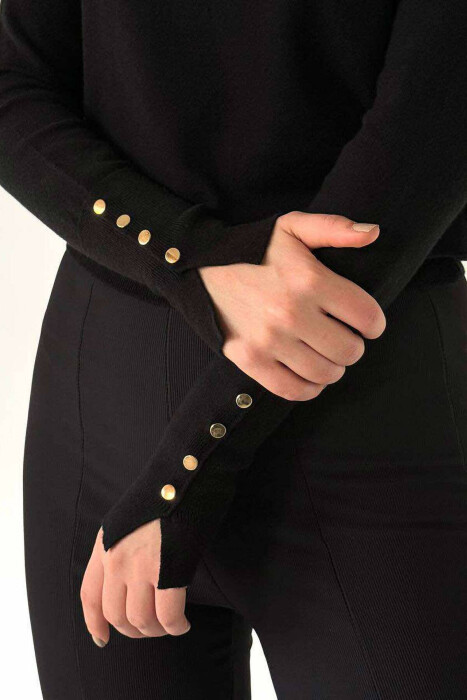 GOLD BUTTONS DETAILS WOMEN SWEATER IN BLACK COLOR - 2