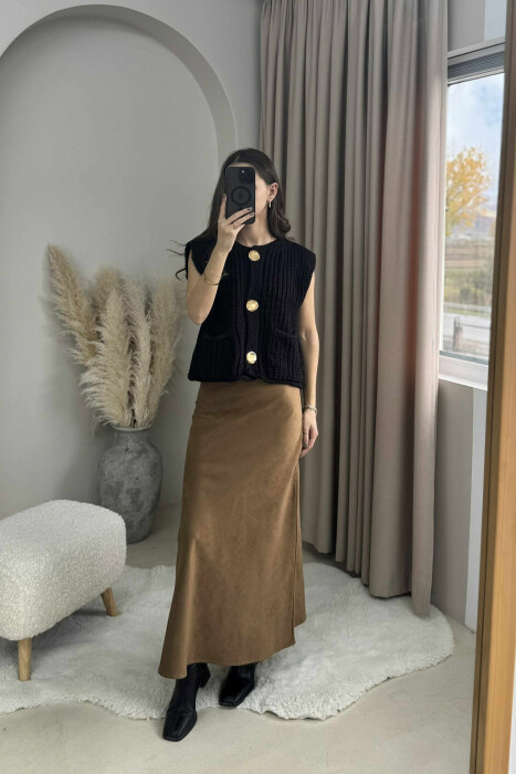 GOLD BUTTONS SIMPLE KNIT WOMEN VEST BLACK/ E ZEZE - KLAUDIO FASHION