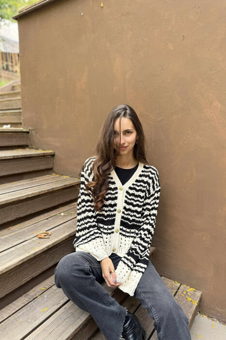 GOLD BUTTONS STRIPES WOMEN CARDIGAN BLACK-CREAM/ZEKR - 3
