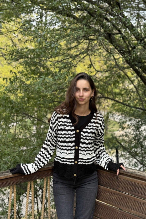 GOLD BUTTONS STRIPES WOMEN CARDIGAN BLACK-WHITE/ZB - 2