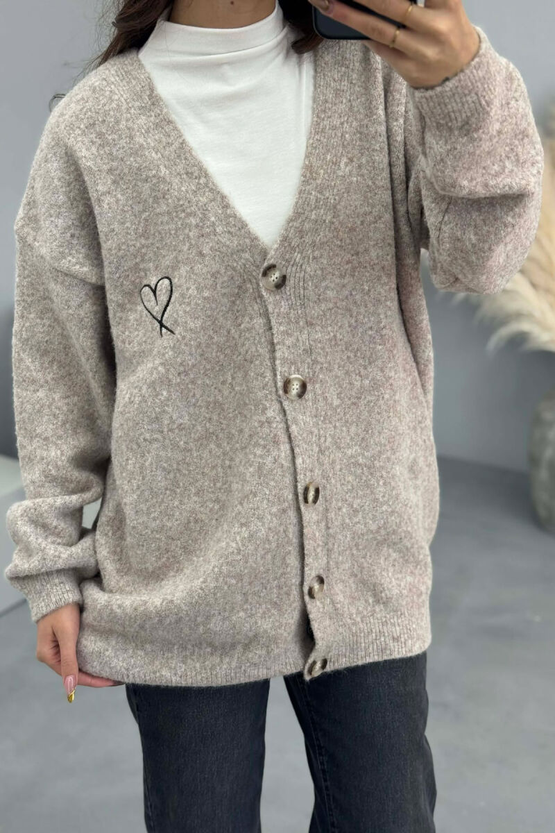 HEART DETAIL SIMPLE WOMEN CARDIGAN BEIGE/BEZHE - 4
