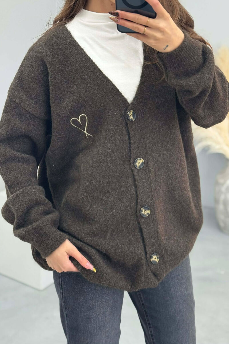 HEART DETAIL SIMPLE WOMEN CARDIGAN DARK BROWN/KAE - 4
