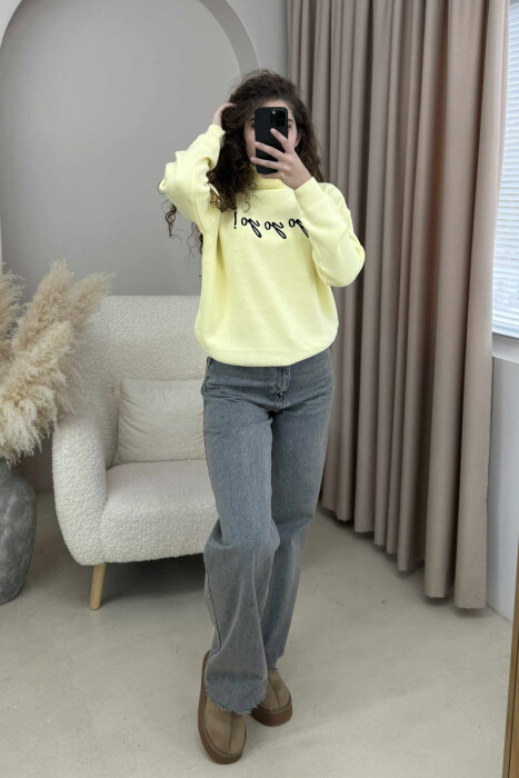 HIGH NECK FRONT WRITTINGS WOMEN SWEATER YELLOW/E VERDHE - 1