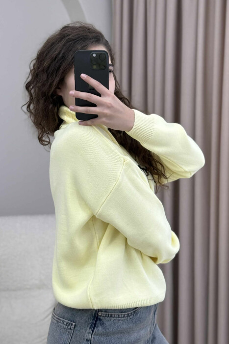 HIGH NECK FRONT WRITTINGS WOMEN SWEATER YELLOW/E VERDHE - 3