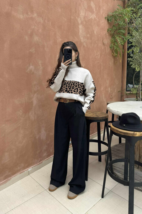 HIGH NECK LEO DESIGN WOMEN SWEATER LIGHT BEIGE/BZHZB - 1