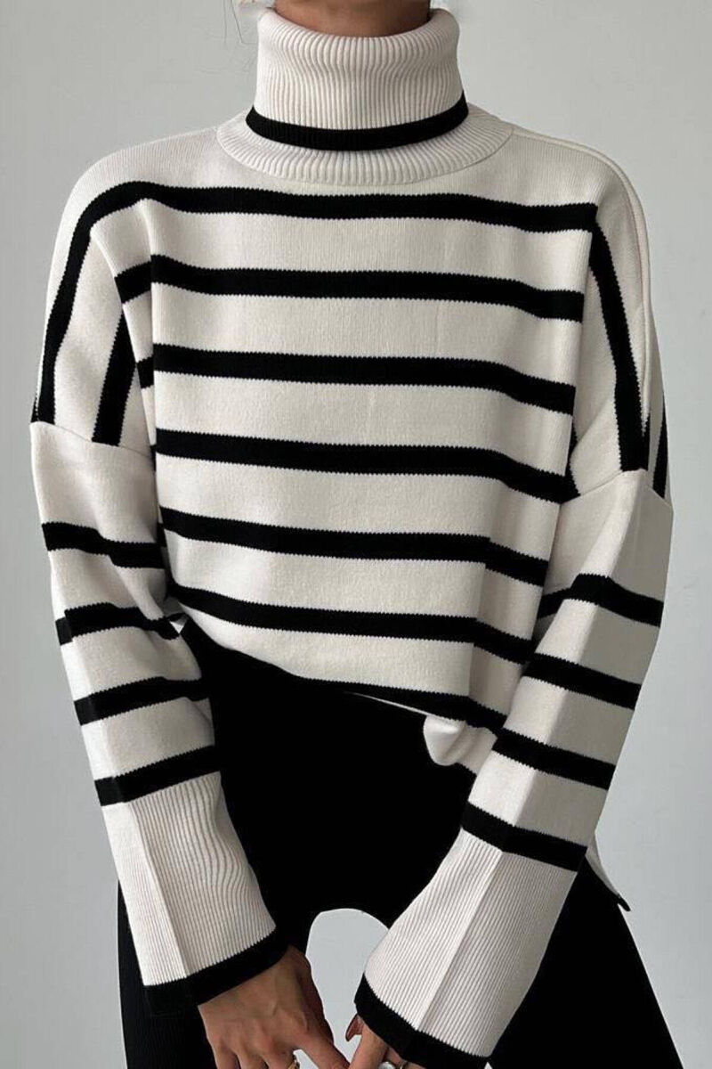 High Neck Lines Woman Sweater Cream Sweater Bs 3515